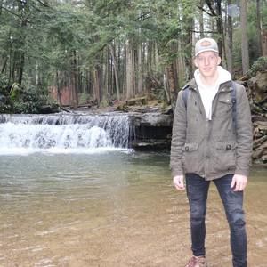 Meet your Posher, Ethan